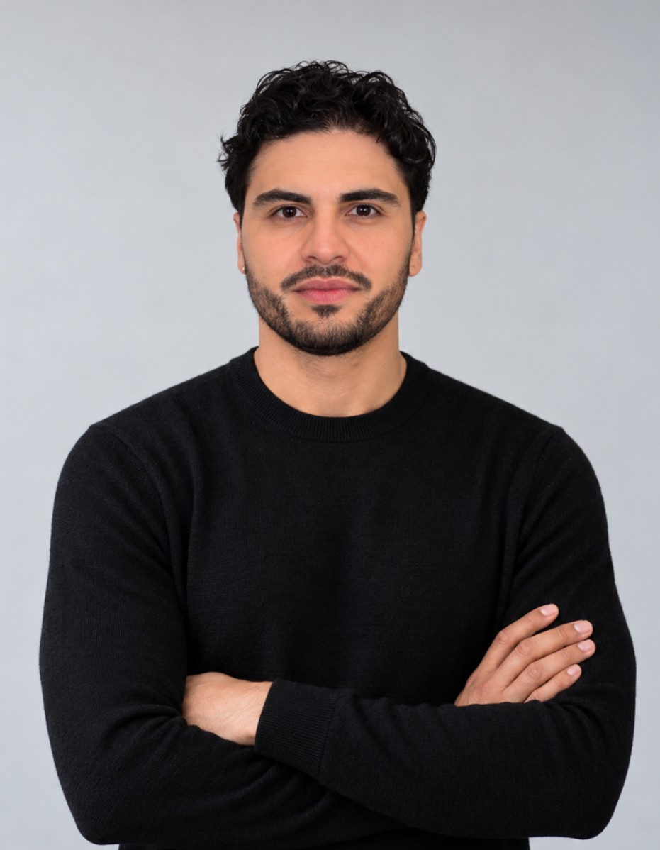 Raul Girardi portrait