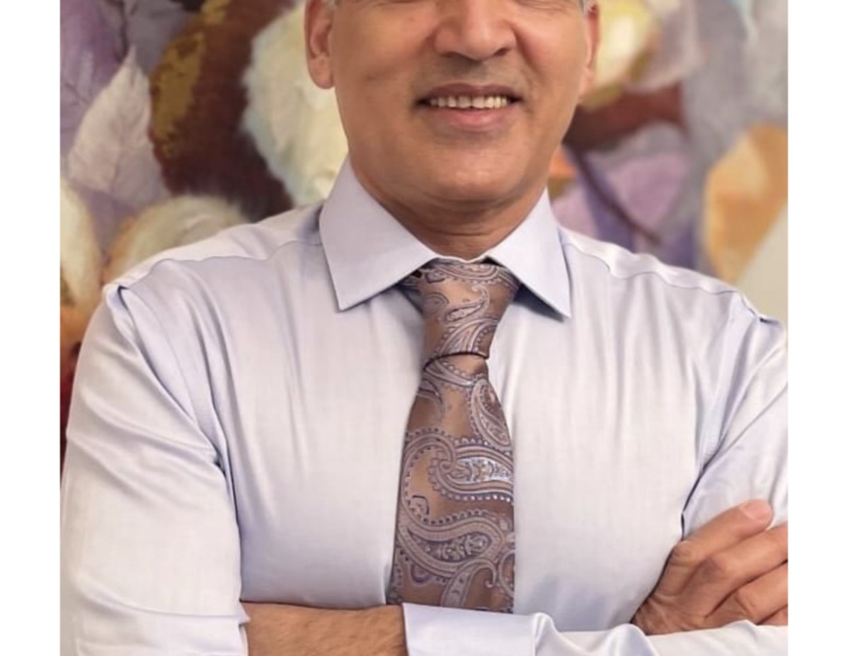 Mike Amjadi portrait
